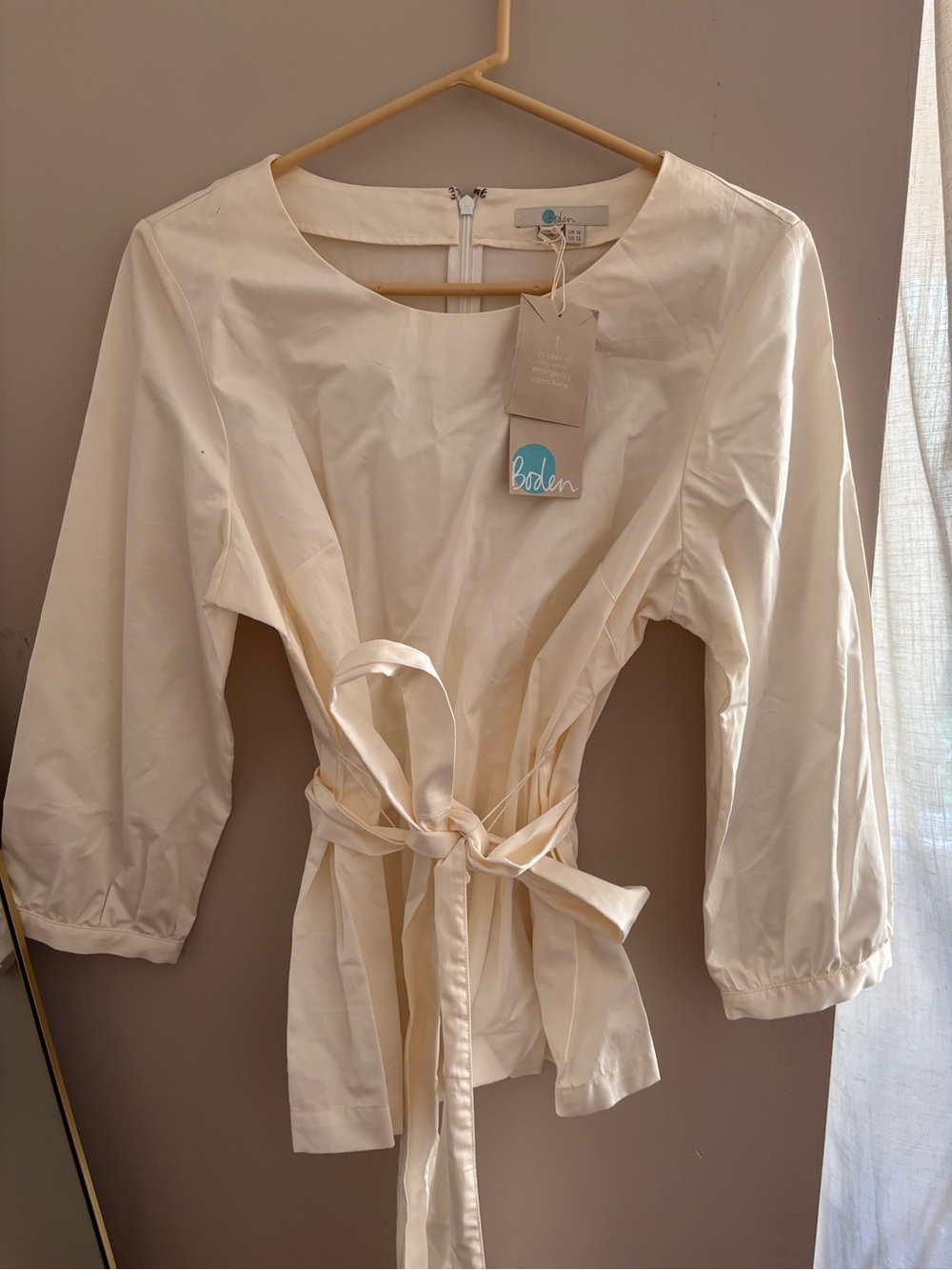 NWT Boden‎ - Cream tie waist cream Blouse